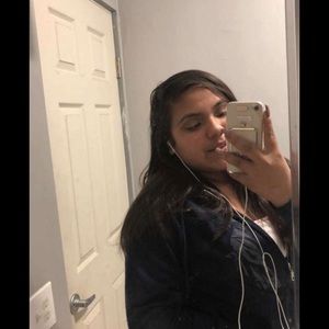 Meet your Posher, Marisela